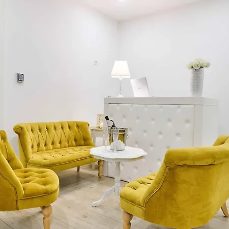 Location Bed & Breakfast 4*