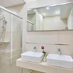 Location Bed & Breakfast 4*