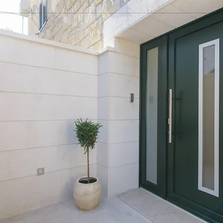 Location 斯普利特