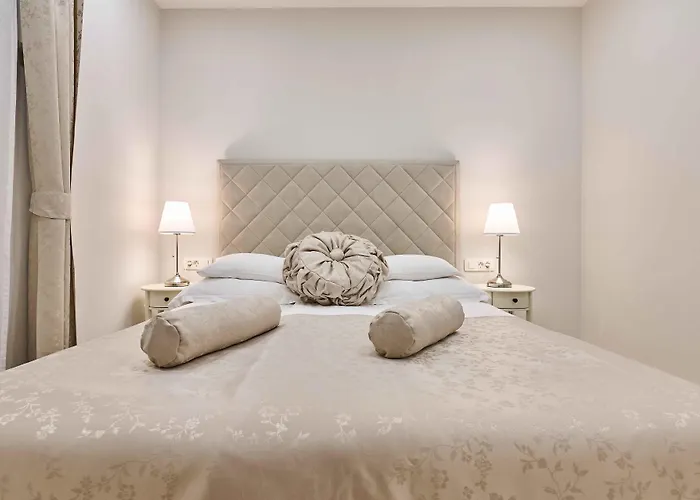 Location Alojamento de Acomodação e Pequeno-almoço 4*